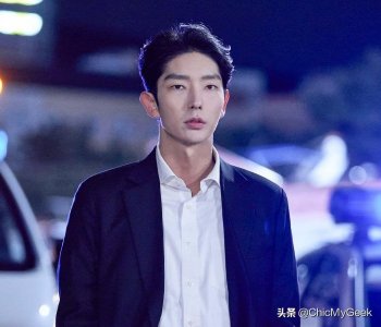 ​李准基新剧如何(从花美男到疯批变态，7大经典角色封神)