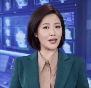 ​《新闻联播》新主播郑丽：37岁产女陪伴成长，始终热爱家乡