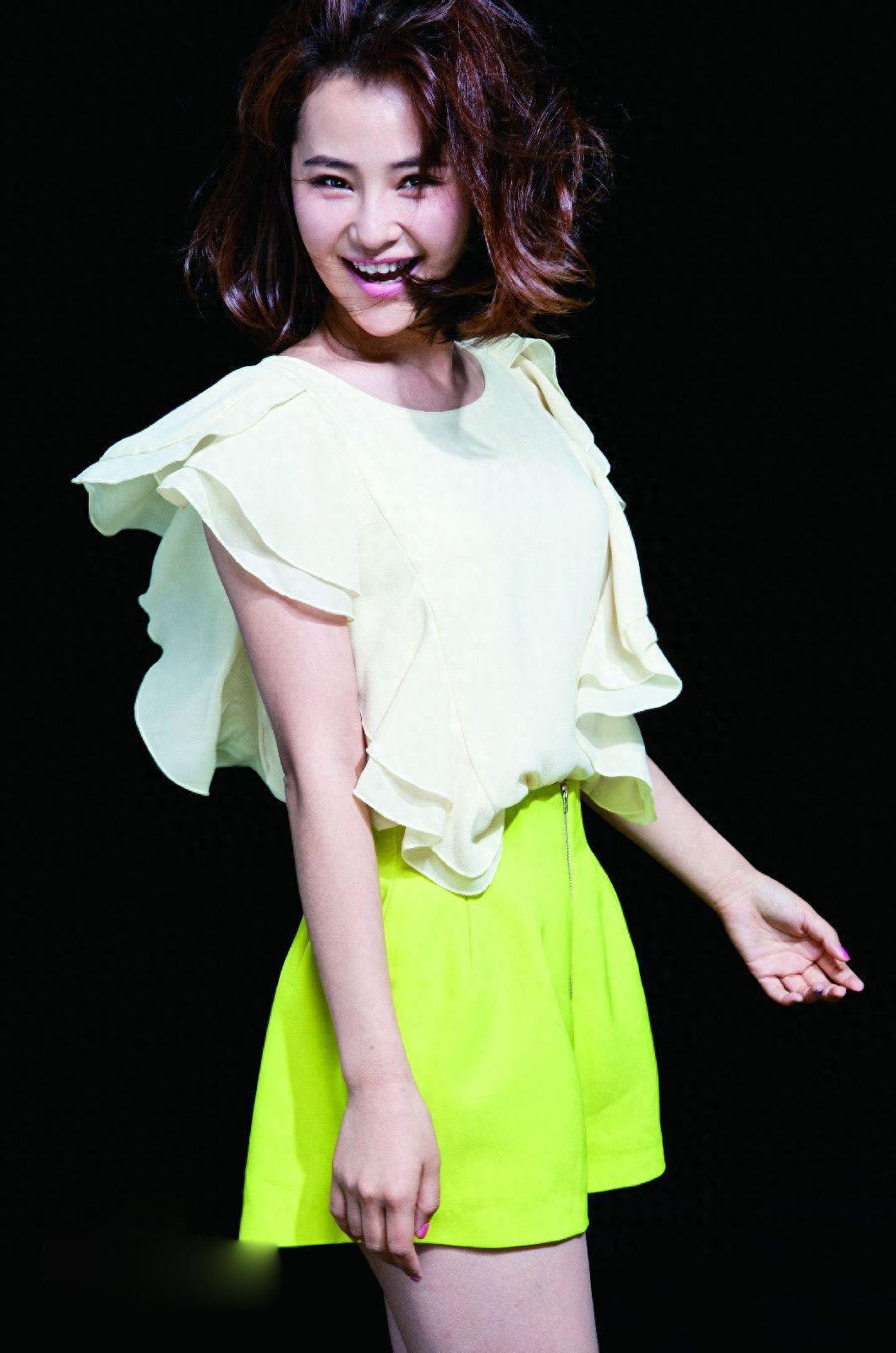 《龙门镖局》的邱璎珞，活似吴君如，被赞为天生的喜剧演员