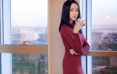 《橙红年代》丽萨是谁，梅姐的老板，真实身份不简单！