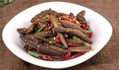 教你美味解馋的香辣干煸泥鳅，好吃下饭又营养丰富，家人特喜欢