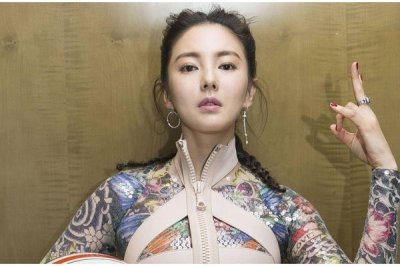 ​张雨绮的无痕裤是泳装吗 身材那么好性格也非常火辣