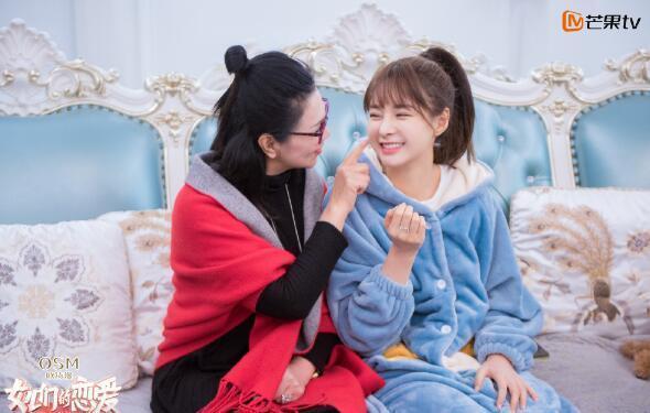 沈梦辰参加综艺,遭节目组刻意遮挡睡颜,网友:素颜不敢见人?