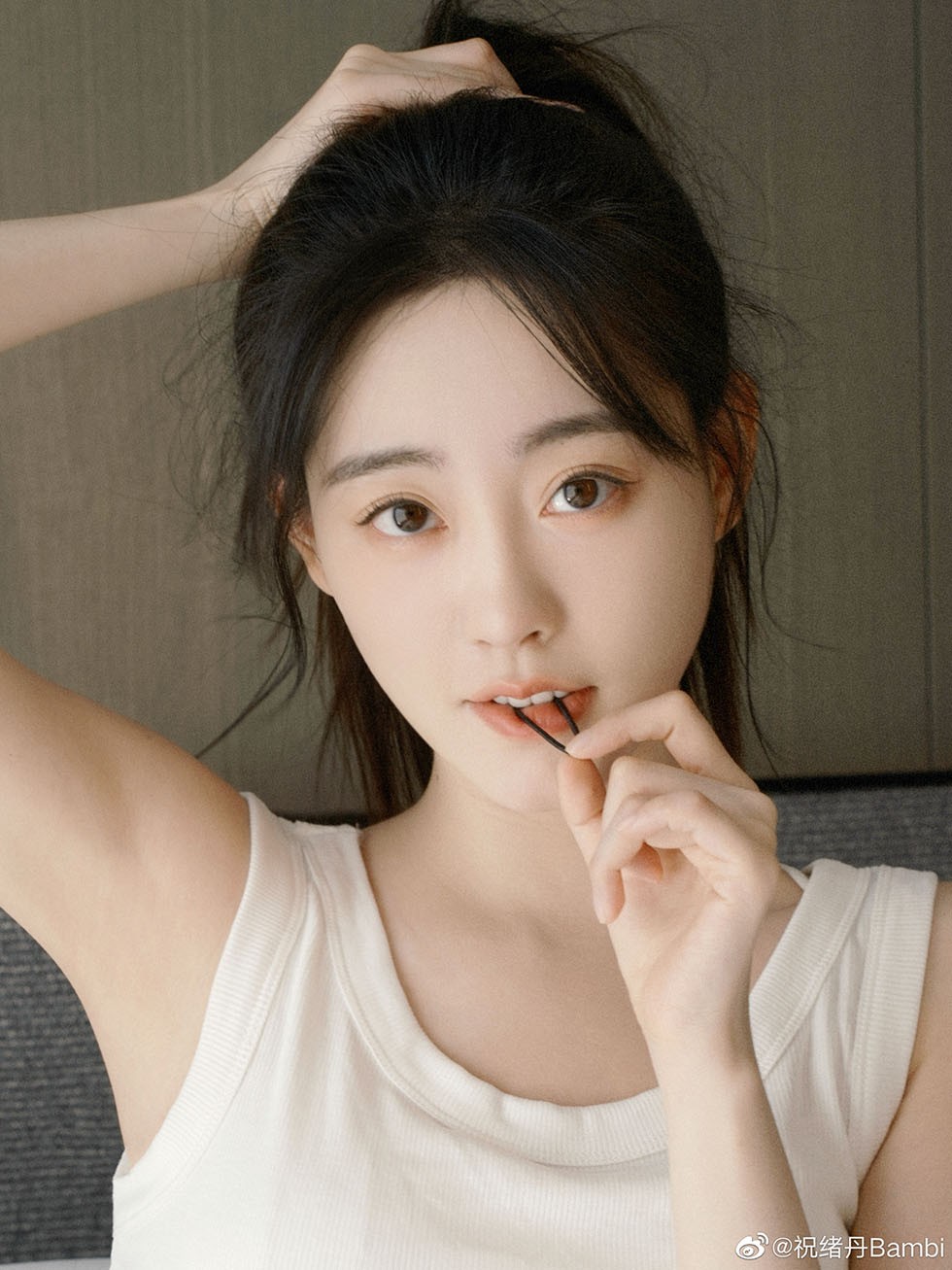 祝绪丹胸围多少?祝绪丹实际身高体重?