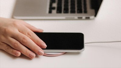 ​苹果和安卓的无线充电功能将互通！