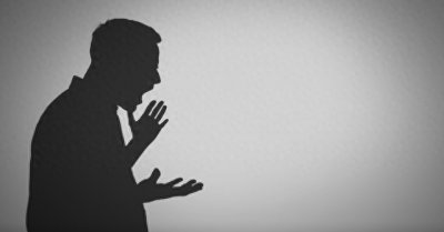 对方先“动口”骂，我先“动手”打，处罚谁？