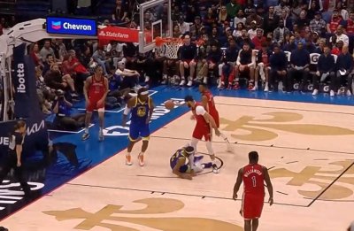 ​库里42分保罗13+6 锡安麦科勒姆合砍38分勇士轻取鹈鹕收获三连胜