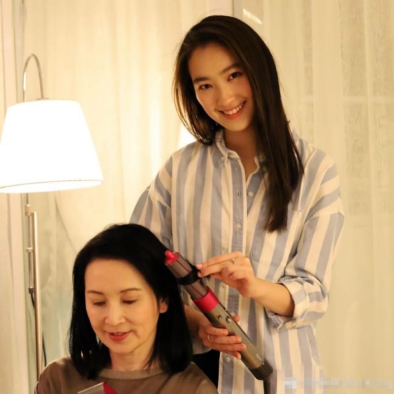 龚慈恩个人资料写真作品