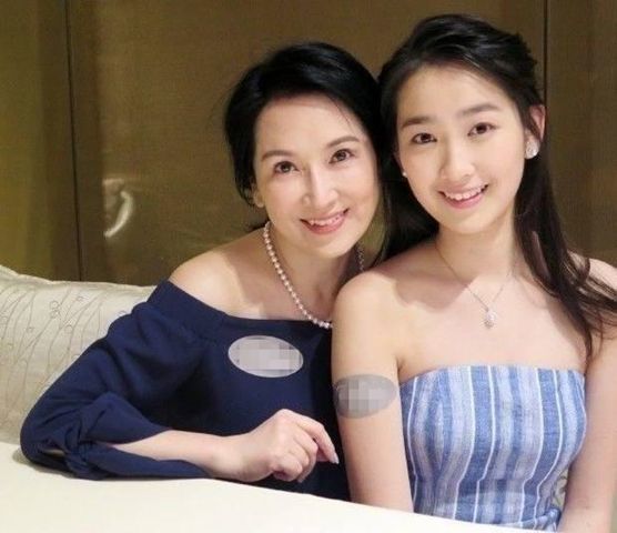 龚慈恩个人资料写真作品